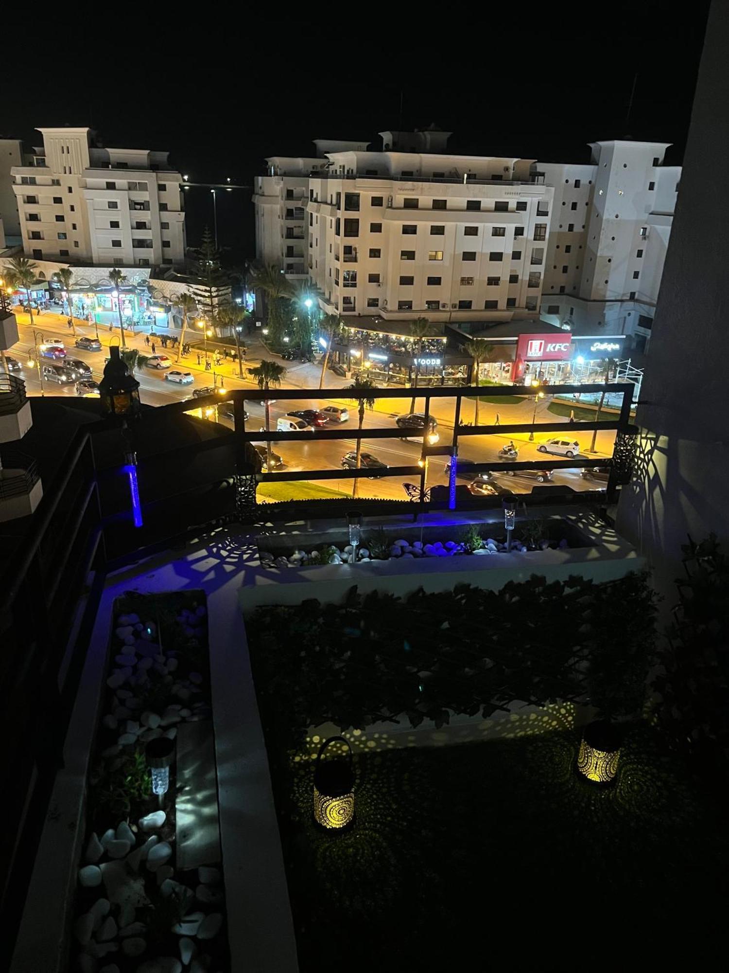 Bright Apartment With Sea View, Few Steps Away From The Tgv Tangier Exterior photo